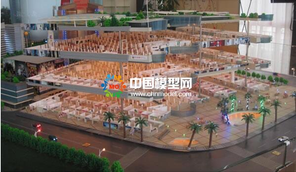 模型使用升降技術(shù)完美剖析內(nèi)部空間