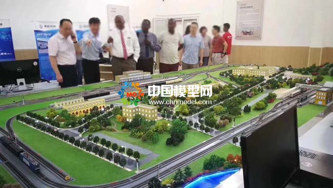 魯班工坊軌道交通調(diào)度實(shí)訓(xùn)系統(tǒng)沙盤(pán)模型